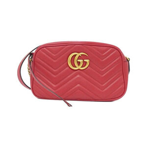 Gucci GG Marmont Camera Bag quilted leather Red